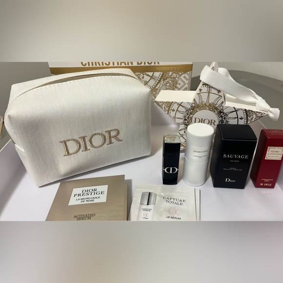New, unused and Authentic Holiday edition Dior gift set - Picture 2 of 9